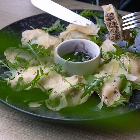 Morski Tygiel 住宿加早餐酒店 莱鲍