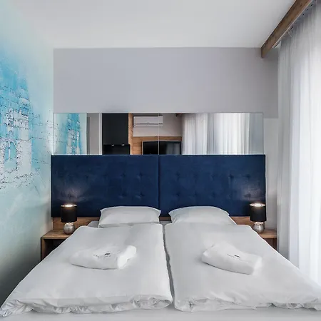 Morski Tygiel 住宿加早餐酒店 4*