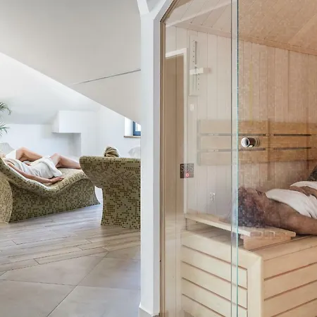 Morski Tygiel Bed & Breakfast 3*